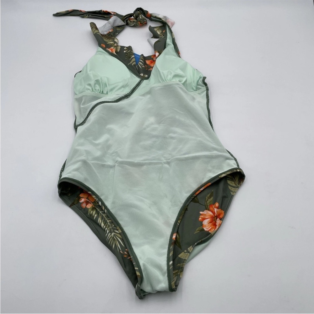 CUPSHE Floral Green One Piece Swimsuit 
V Neck Halter Tummy Control - Medium - Picture 8 of 13